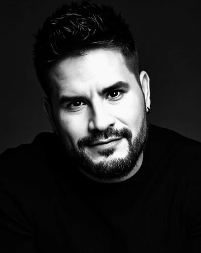 Alex, creador de LosReales+